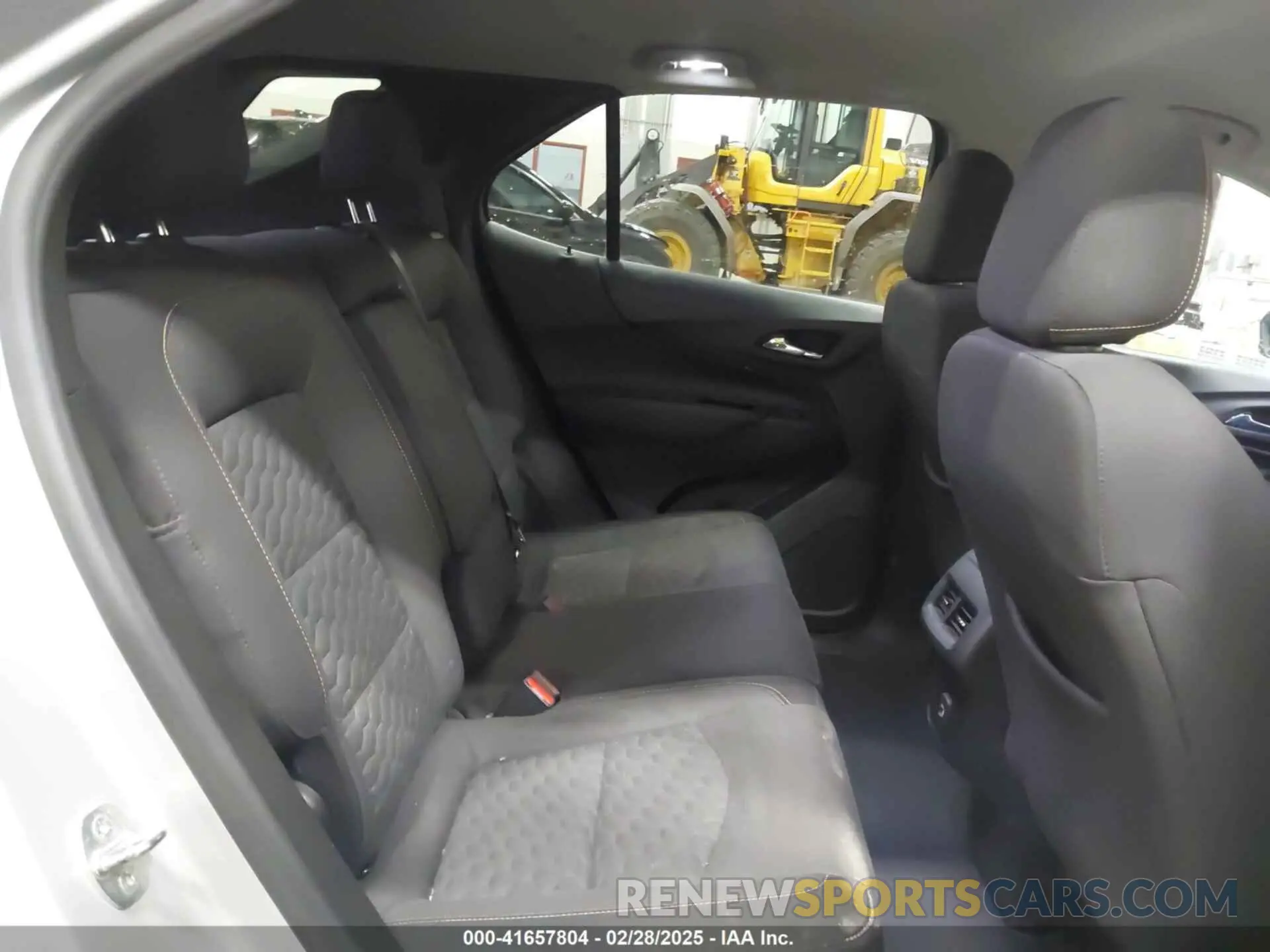8 Photograph of a damaged car 2GNAXUEV9M6128477 CHEVROLET EQUINOX 2021