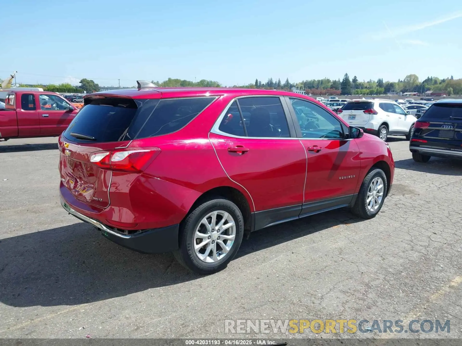 4 Photograph of a damaged car 2GNAXUEV9M6145196 CHEVROLET EQUINOX 2021
