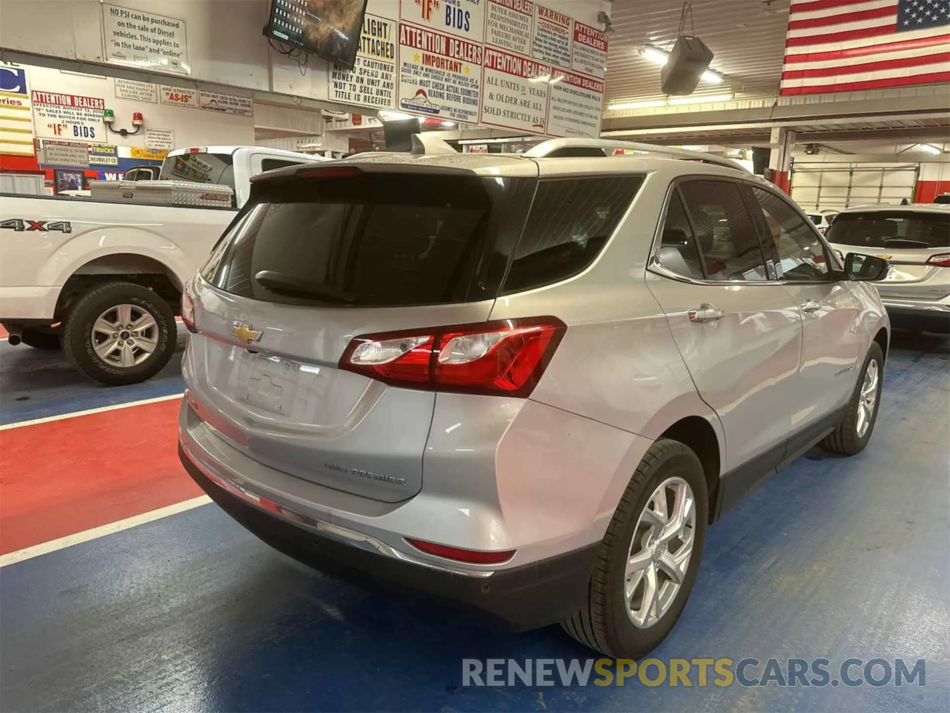 9 Photograph of a damaged car 2GNAXXEV7M6106060 CHEVROLET EQUINOX 2021