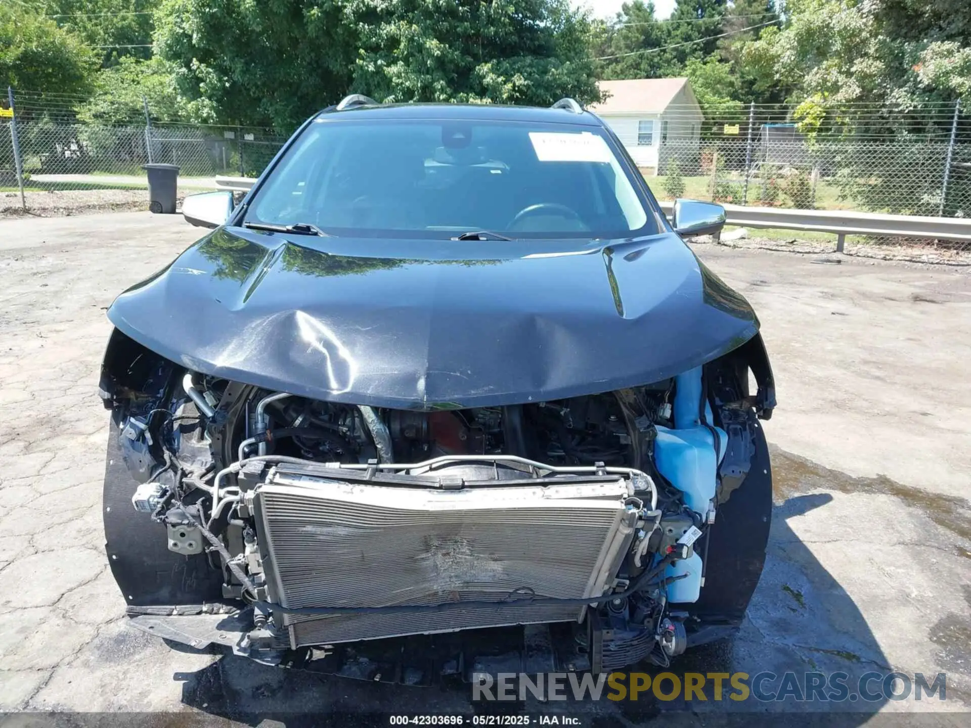 13 Photograph of a damaged car 2GNAXXEV8M6143697 CHEVROLET EQUINOX 2021