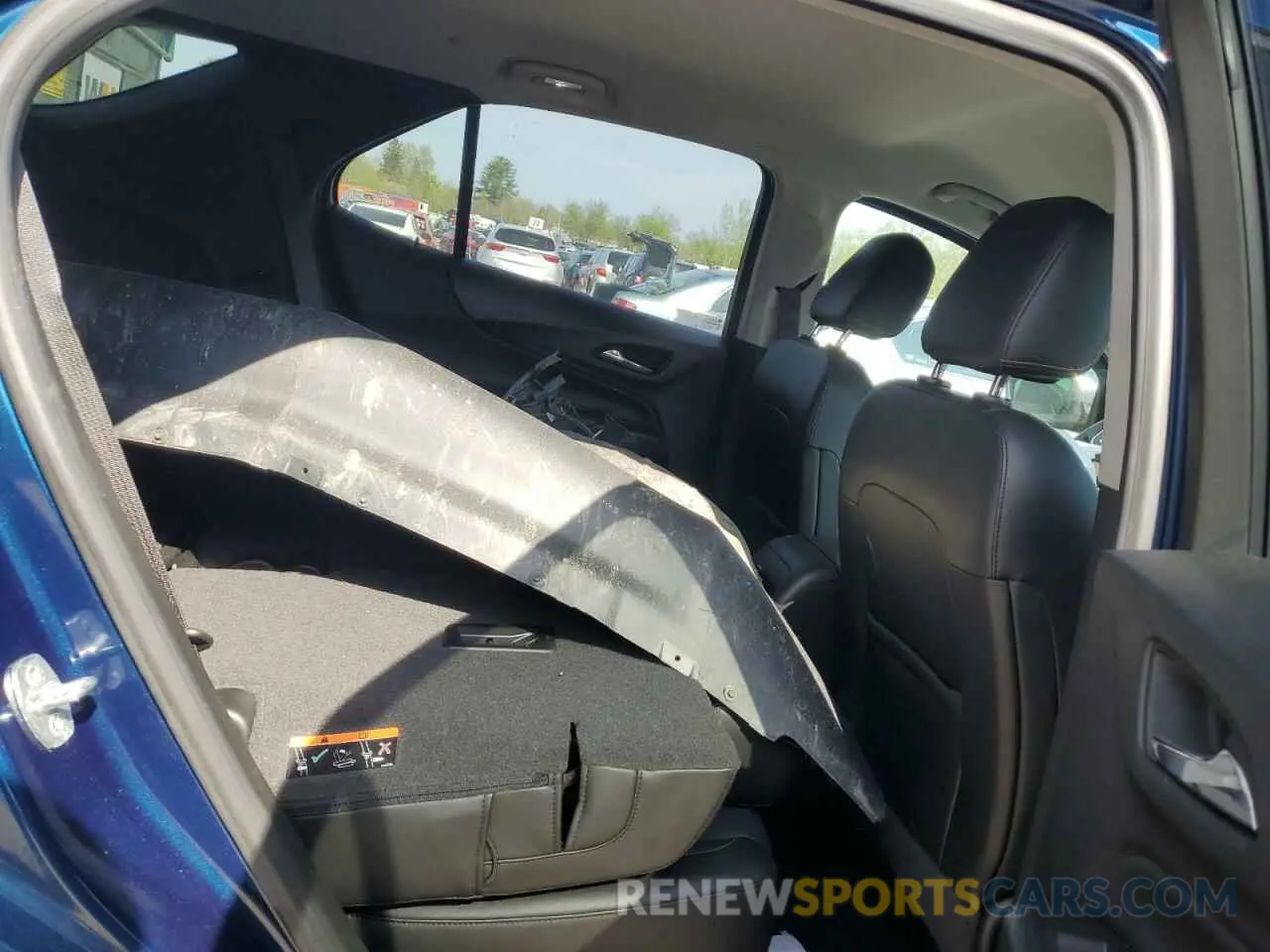 11 Photograph of a damaged car 2GNAXXEV9M6115343 CHEVROLET EQUINOX 2021