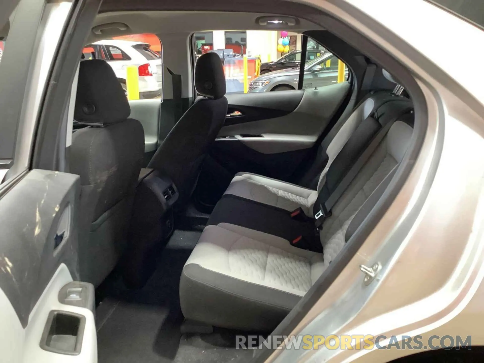 18 Фотография поврежденного автомобиля 3GNAXFEV7MS137918 CHEVROLET EQUINOX 2021