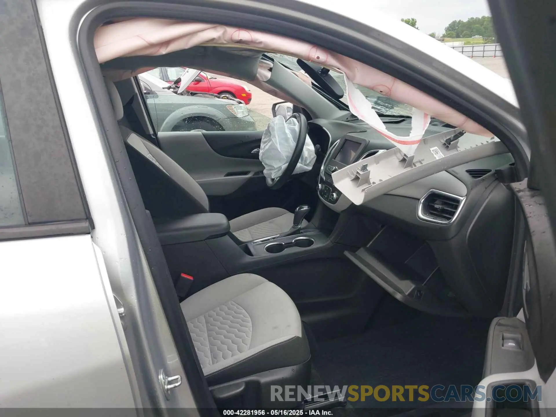 5 Photograph of a damaged car 3GNAXFEVXMS104993 CHEVROLET EQUINOX 2021