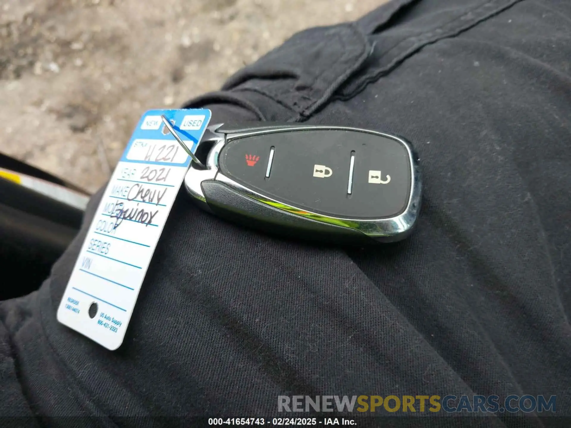 11 Фотография поврежденного автомобиля 3GNAXHEV0MS121183 CHEVROLET EQUINOX 2021