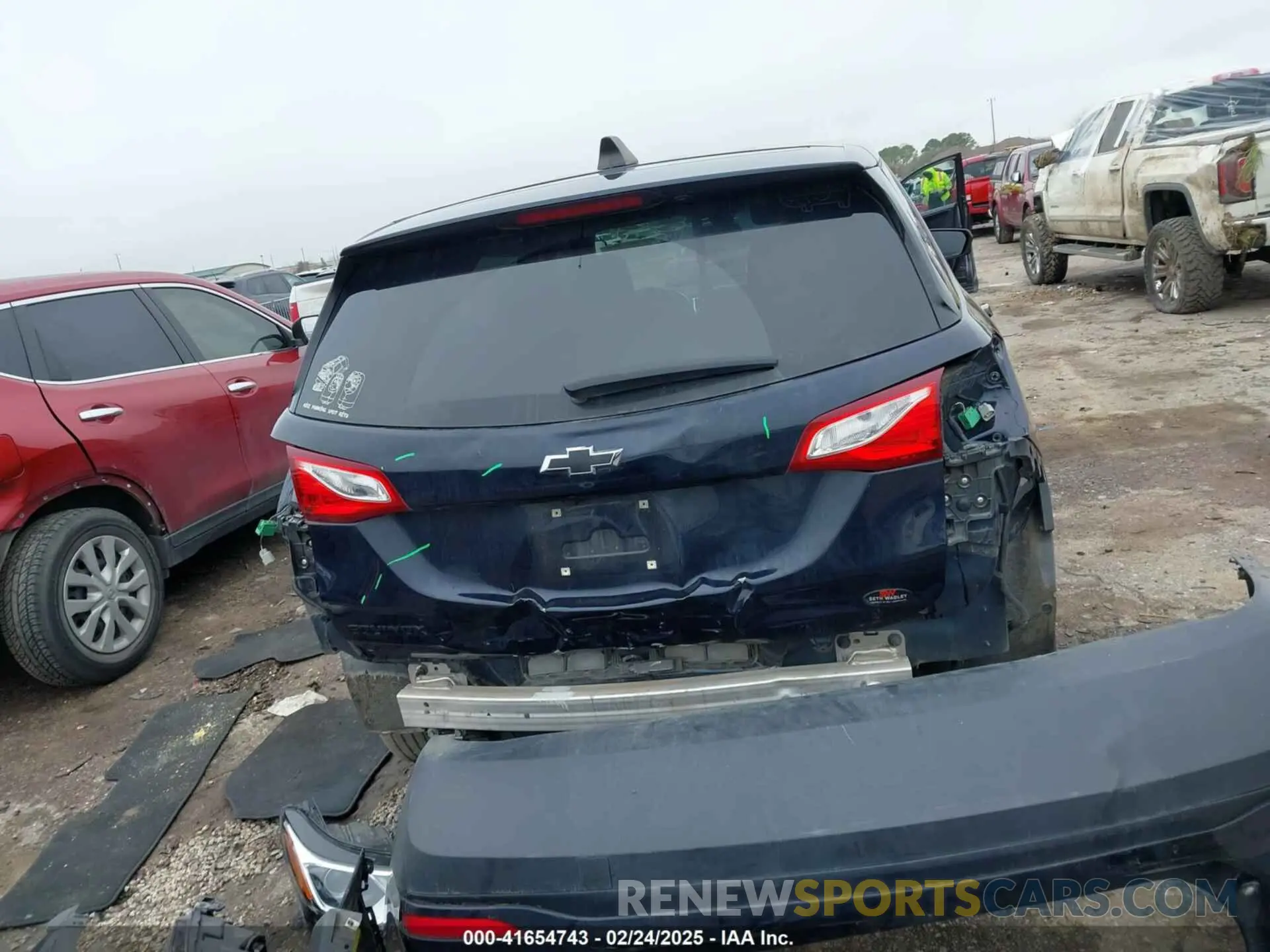 17 Фотография поврежденного автомобиля 3GNAXHEV0MS121183 CHEVROLET EQUINOX 2021