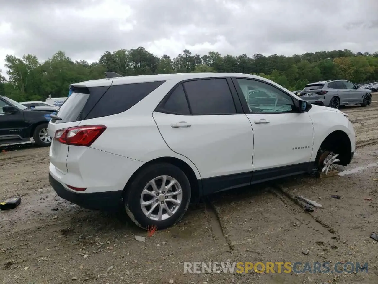 3 Photograph of a damaged car 3GNAXHEV1MS118969 CHEVROLET EQUINOX 2021