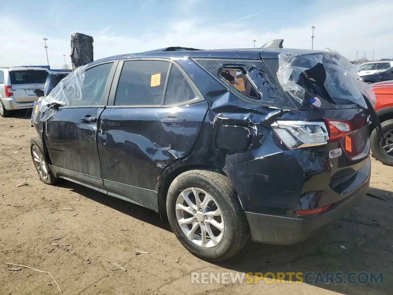 2 Фотография поврежденного автомобиля 3GNAXHEV2MS112176 CHEVROLET EQUINOX 2021