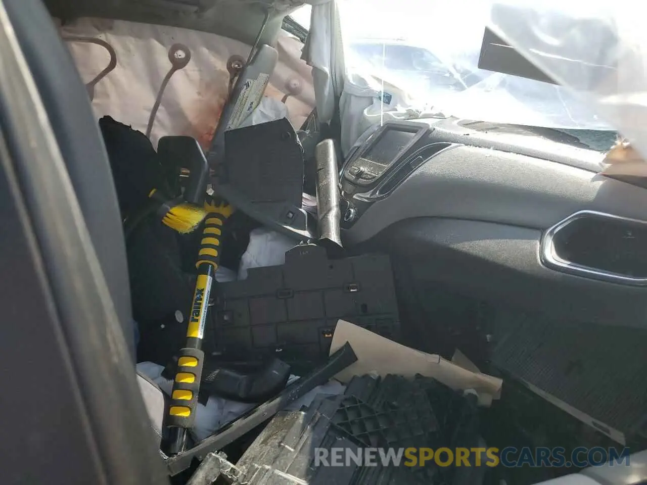 9 Фотография поврежденного автомобиля 3GNAXHEV2MS112176 CHEVROLET EQUINOX 2021