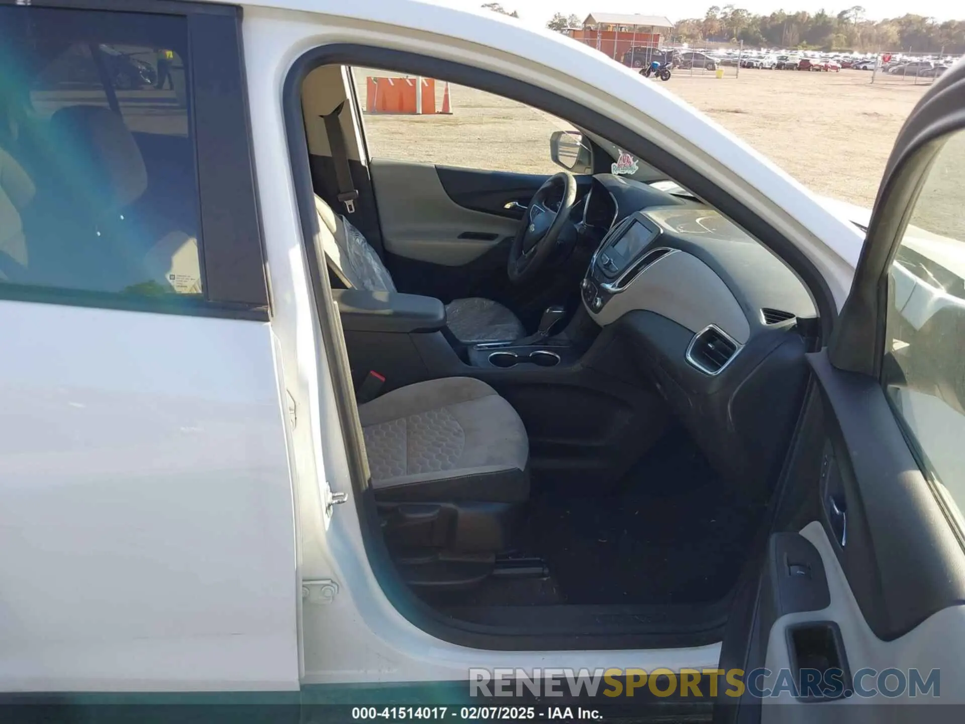 5 Фотография поврежденного автомобиля 3GNAXHEV2MS172667 CHEVROLET EQUINOX 2021