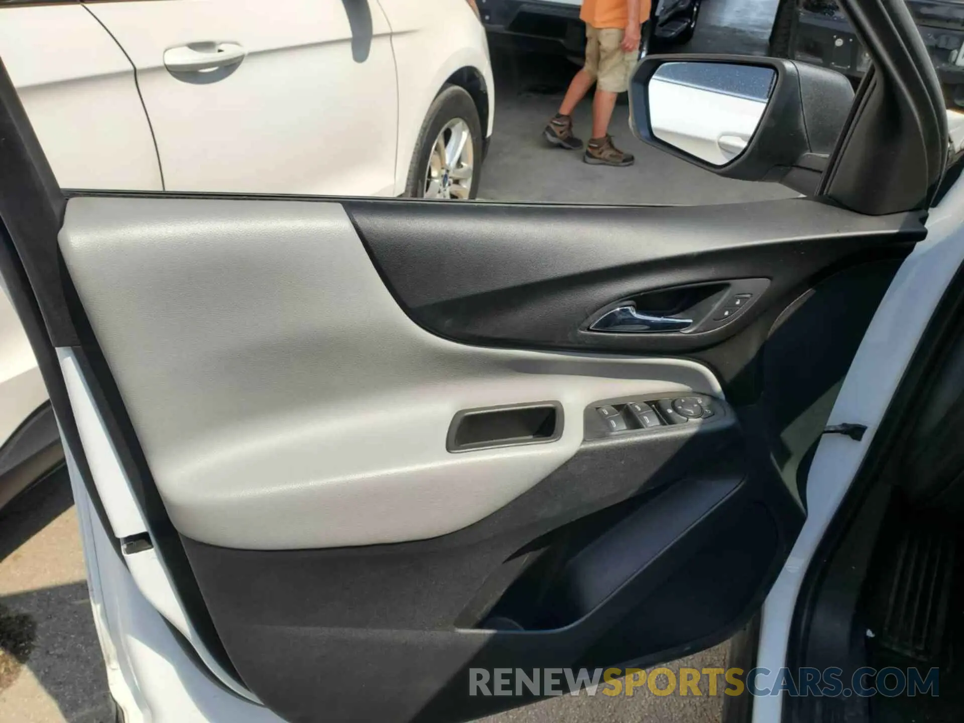 11 Photograph of a damaged car 3GNAXHEV3MS151519 CHEVROLET EQUINOX 2021