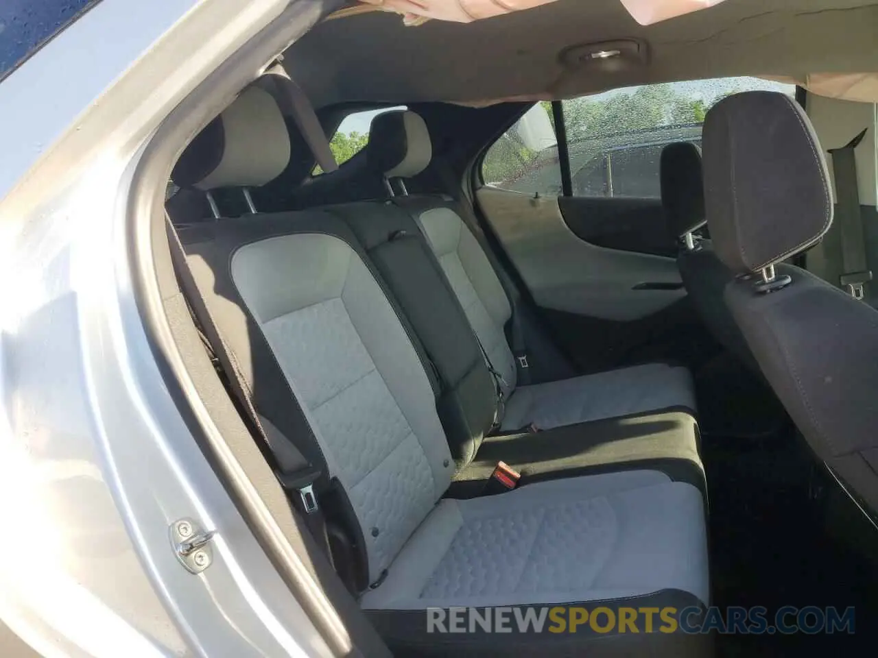 11 Фотография поврежденного автомобиля 3GNAXHEV3MS182205 CHEVROLET EQUINOX 2021