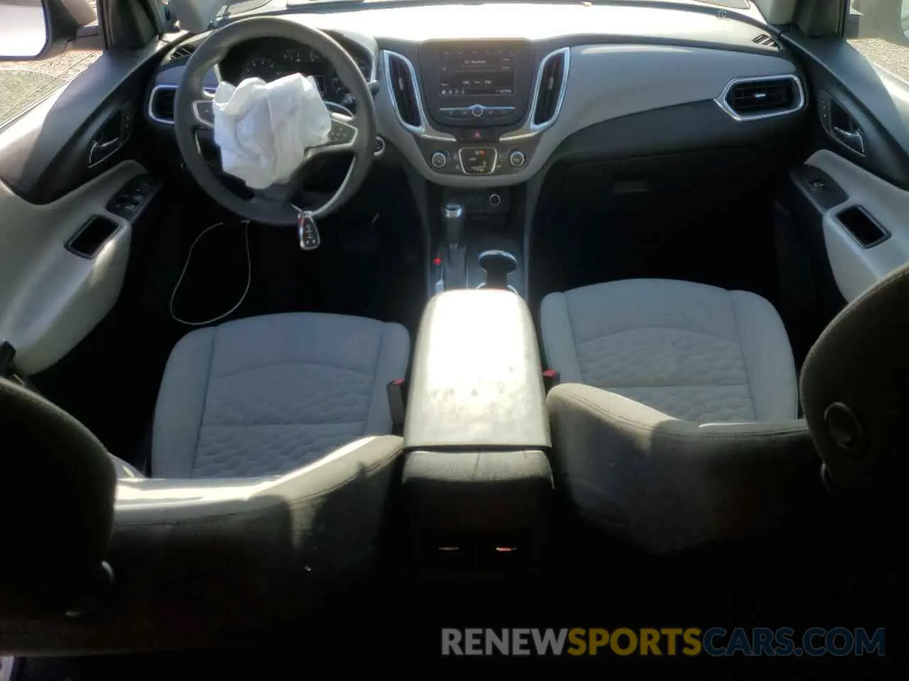 8 Фотография поврежденного автомобиля 3GNAXHEV3MS182205 CHEVROLET EQUINOX 2021