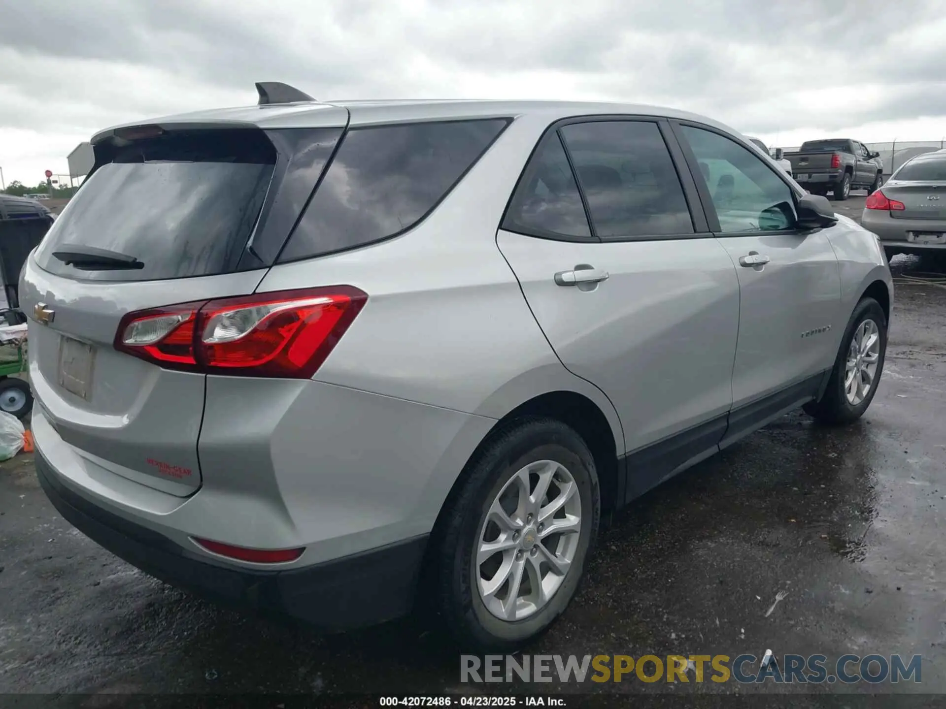 4 Фотография поврежденного автомобиля 3GNAXHEV4MS142165 CHEVROLET EQUINOX 2021