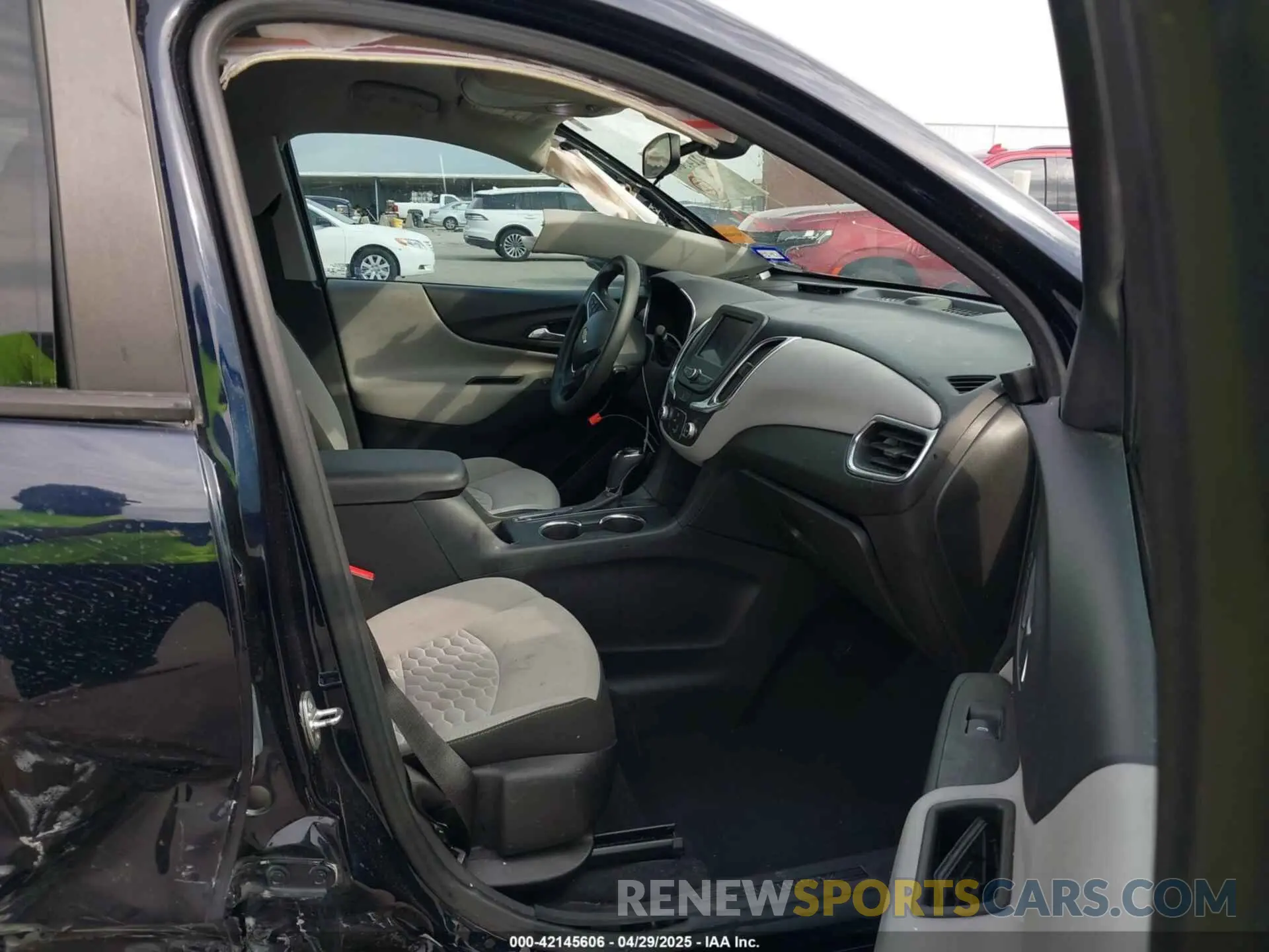 5 Фотография поврежденного автомобиля 3GNAXHEV6MS112567 CHEVROLET EQUINOX 2021