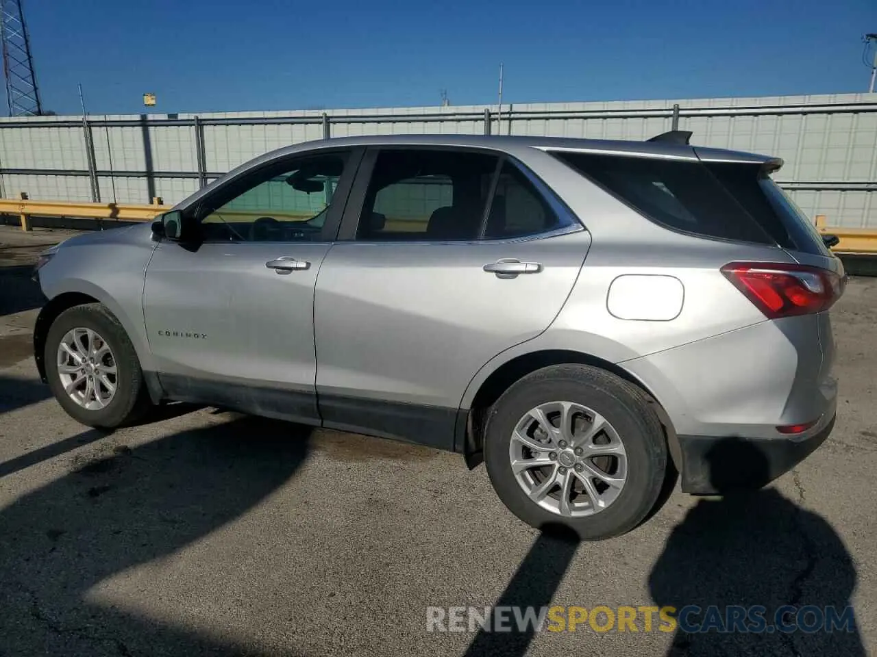 2 Photograph of a damaged car 3GNAXHEV6MS139669 CHEVROLET EQUINOX 2021