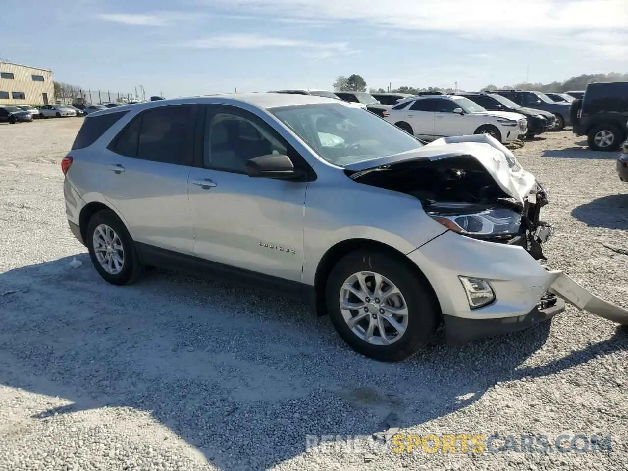 4 Photograph of a damaged car 3GNAXHEV7MS106325 CHEVROLET EQUINOX 2021