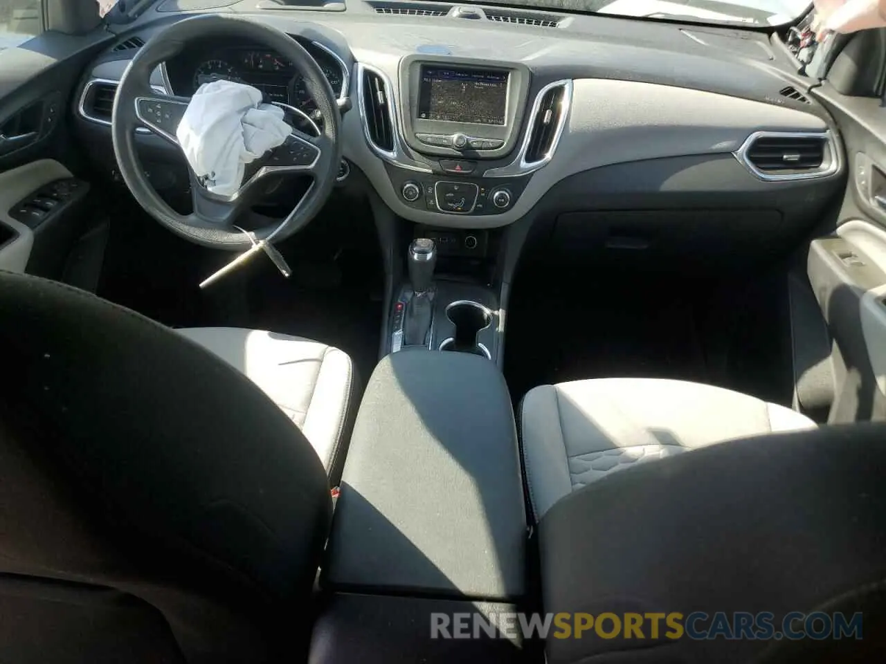 8 Photograph of a damaged car 3GNAXHEV7MS106325 CHEVROLET EQUINOX 2021