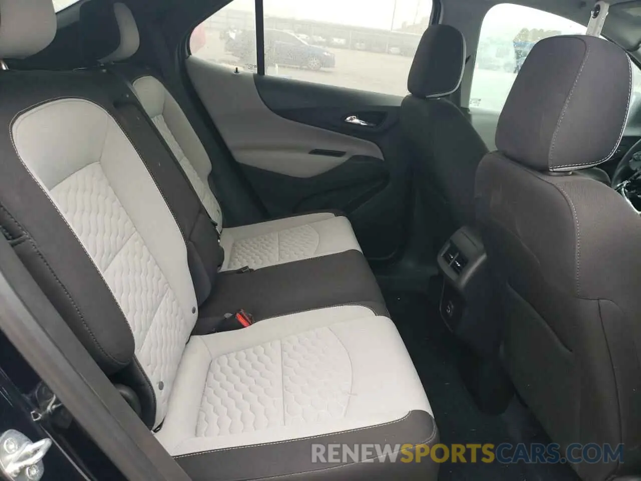 11 Фотография поврежденного автомобиля 3GNAXHEV8MS123392 CHEVROLET EQUINOX 2021