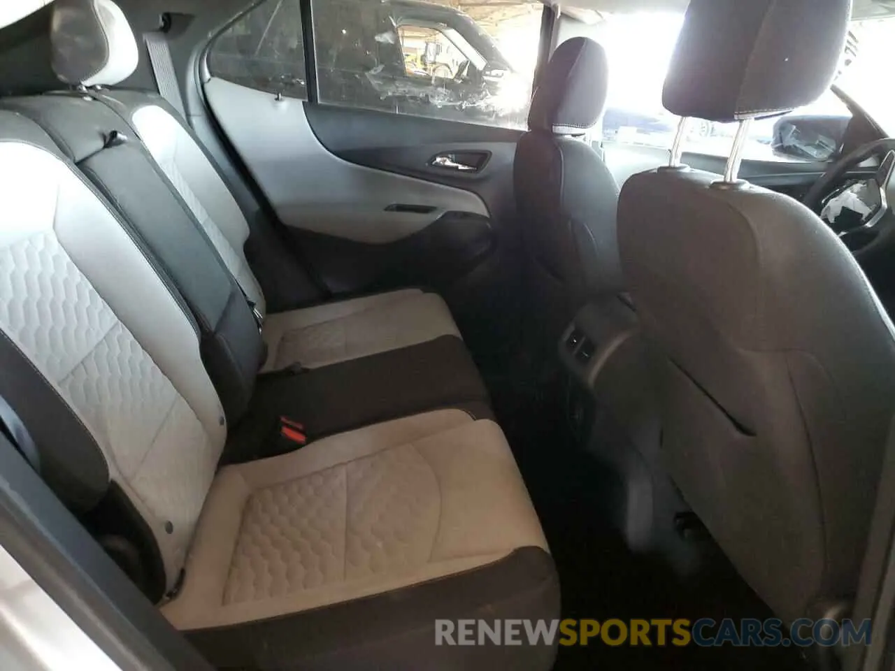 10 Фотография поврежденного автомобиля 3GNAXHEV8MS166324 CHEVROLET EQUINOX 2021