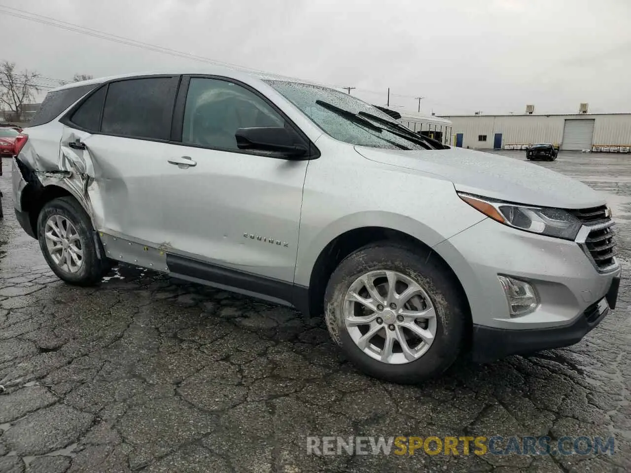 4 Фотография поврежденного автомобиля 3GNAXHEV9MS121411 CHEVROLET EQUINOX 2021
