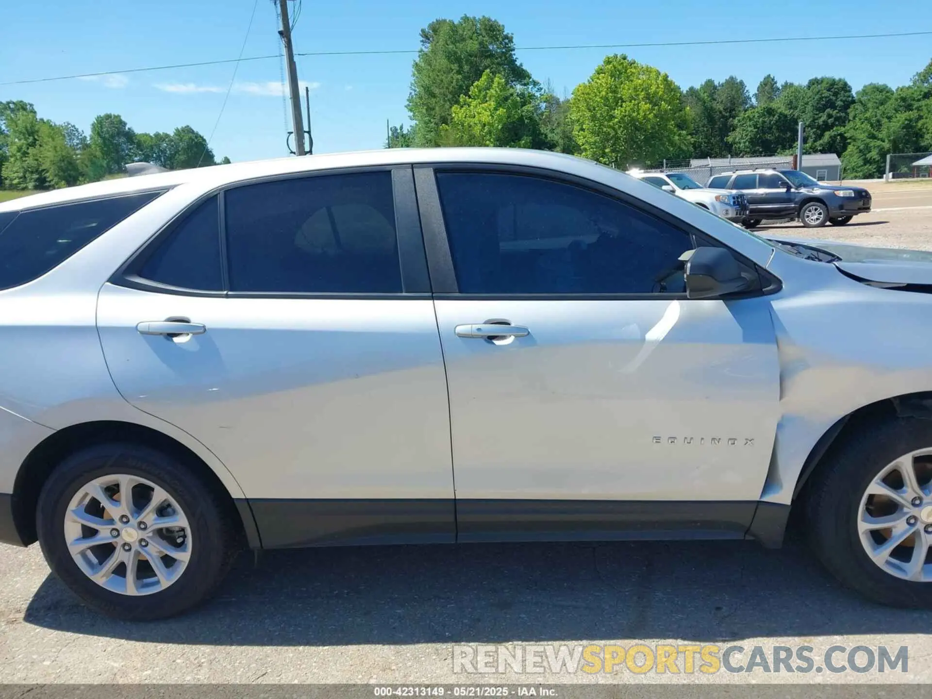 12 Фотография поврежденного автомобиля 3GNAXHEV9MS158412 CHEVROLET EQUINOX 2021