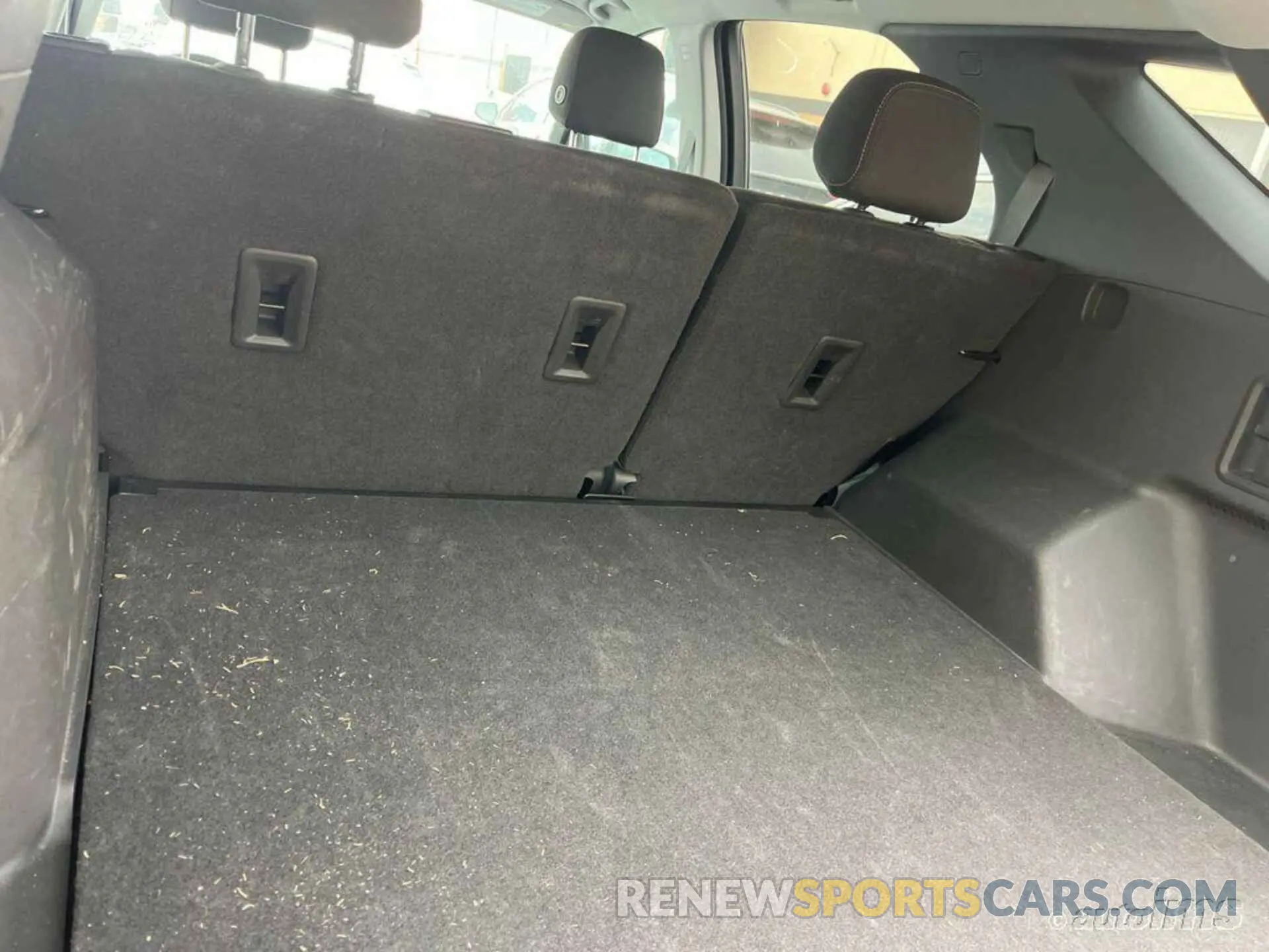 6 Фотография поврежденного автомобиля 3GNAXJEV0ML379317 CHEVROLET EQUINOX 2021