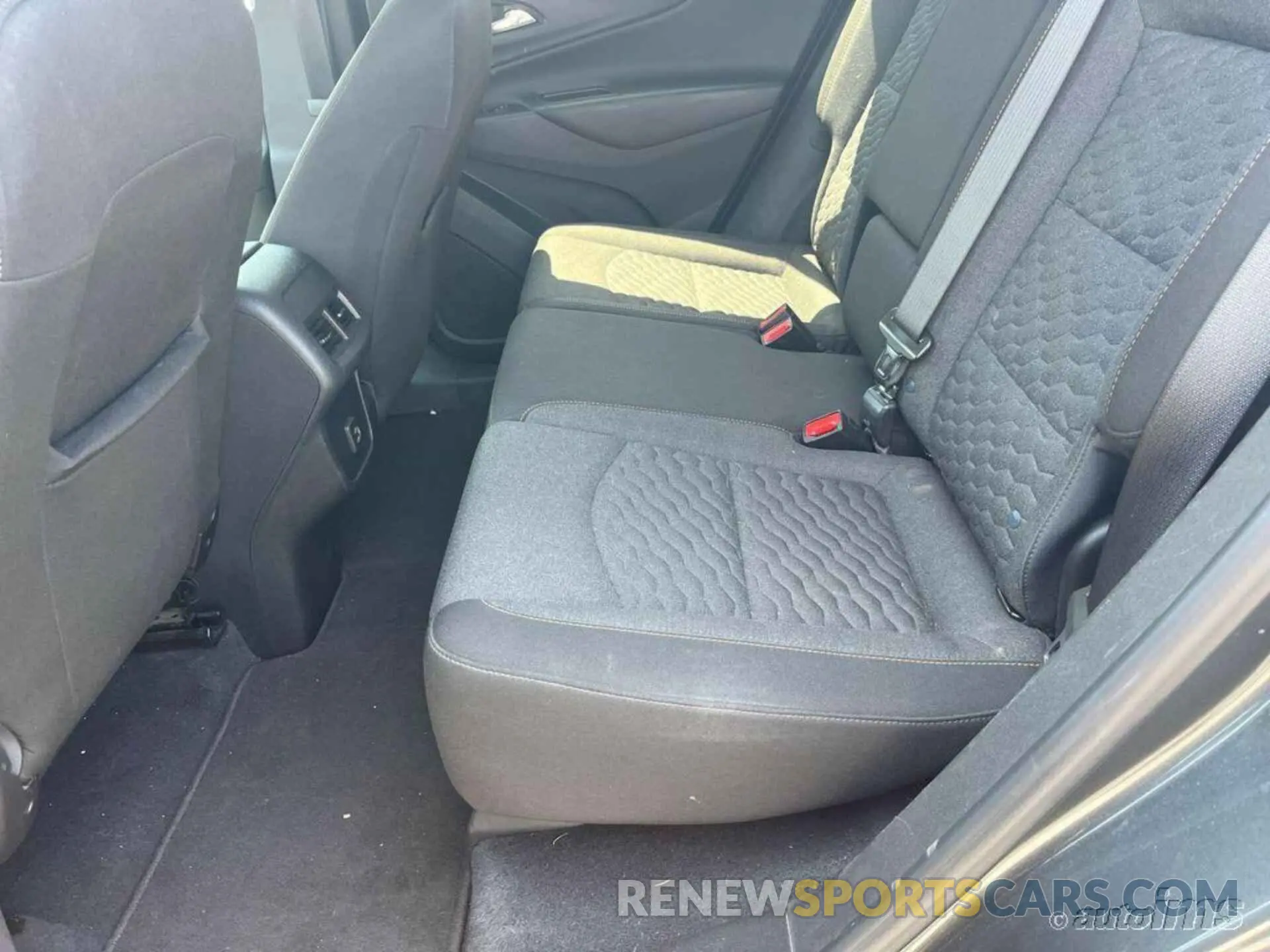 2 Фотография поврежденного автомобиля 3GNAXJEV6ML379595 CHEVROLET EQUINOX 2021