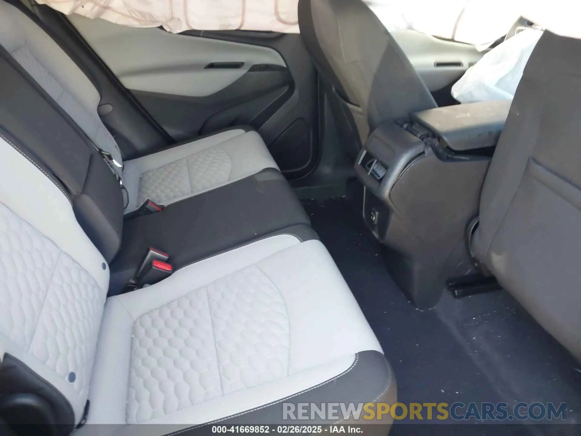 8 Photograph of a damaged car 3GNAXKEV1MS129189 CHEVROLET EQUINOX 2021