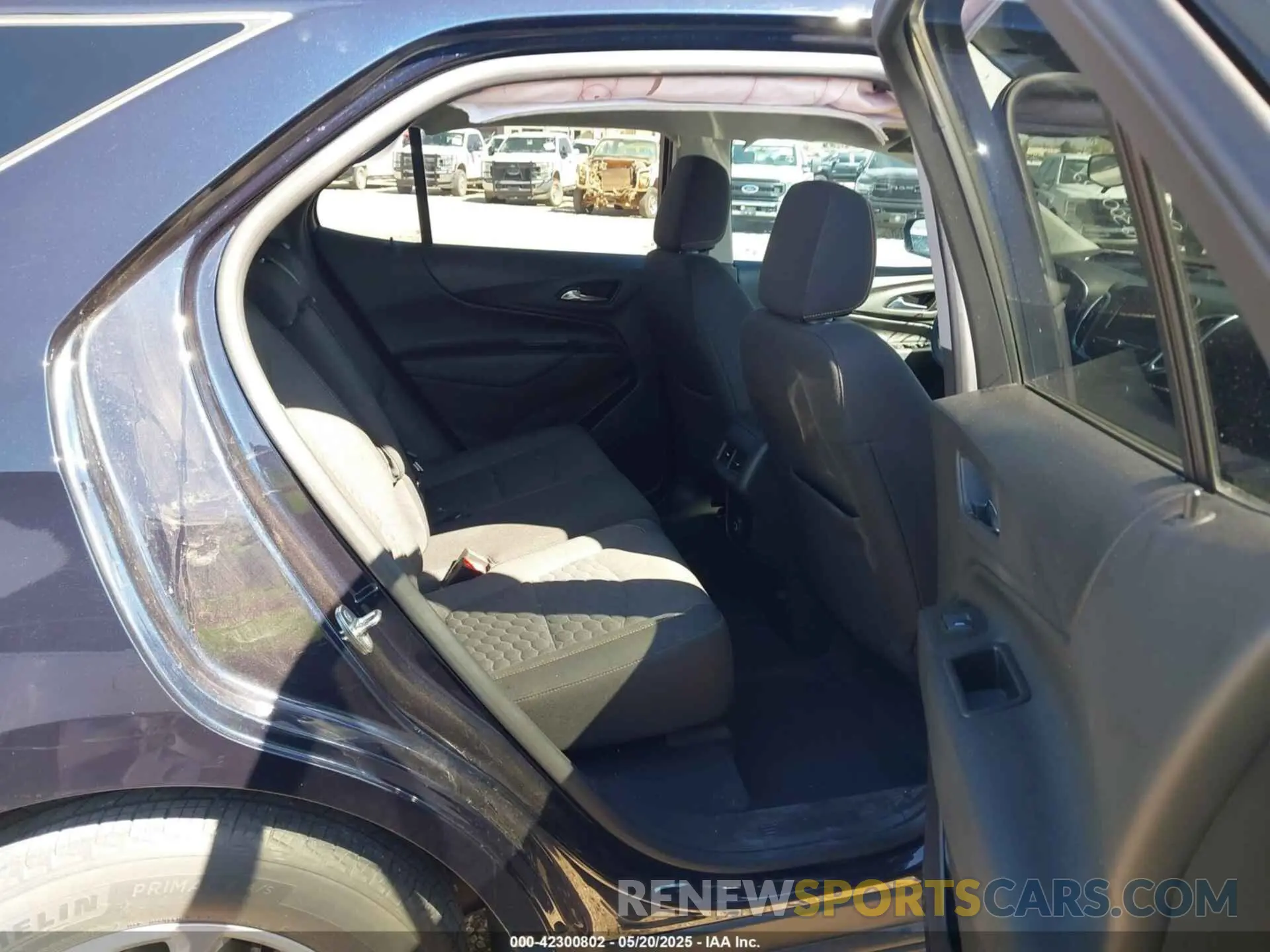 8 Photograph of a damaged car 3GNAXKEV1MS129869 CHEVROLET EQUINOX 2021