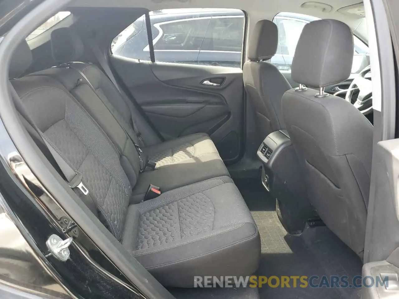 11 Фотография поврежденного автомобиля 3GNAXKEV2ML402893 CHEVROLET EQUINOX 2021