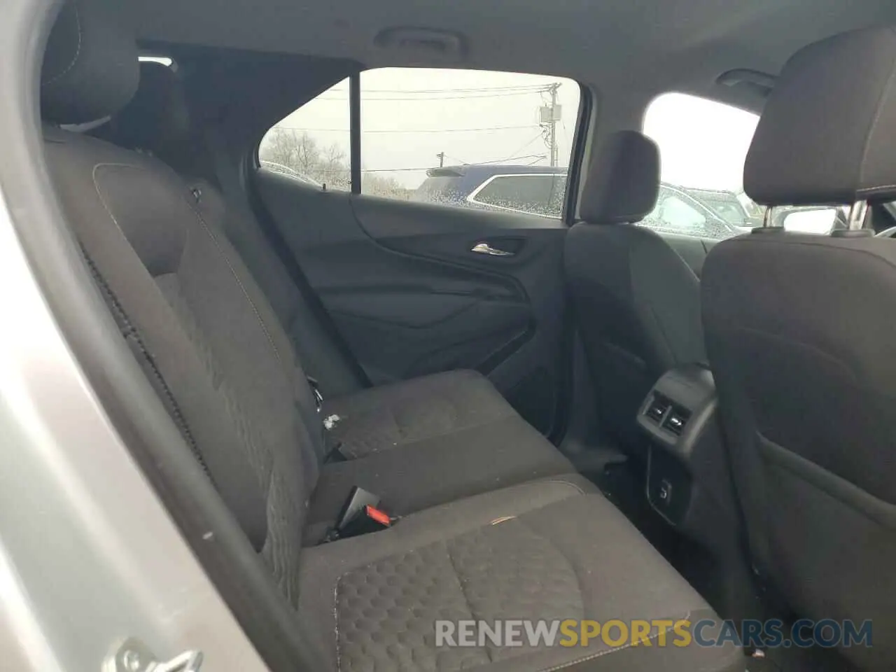 11 Photograph of a damaged car 3GNAXKEV2MS116287 CHEVROLET EQUINOX 2021