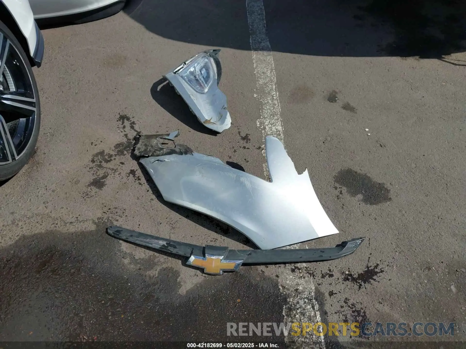 12 Photograph of a damaged car 3GNAXKEV3MS127136 CHEVROLET EQUINOX 2021