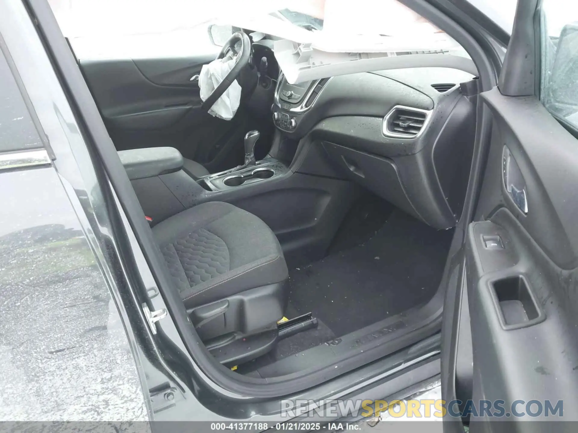 5 Фотография поврежденного автомобиля 3GNAXKEV4ML305484 CHEVROLET EQUINOX 2021