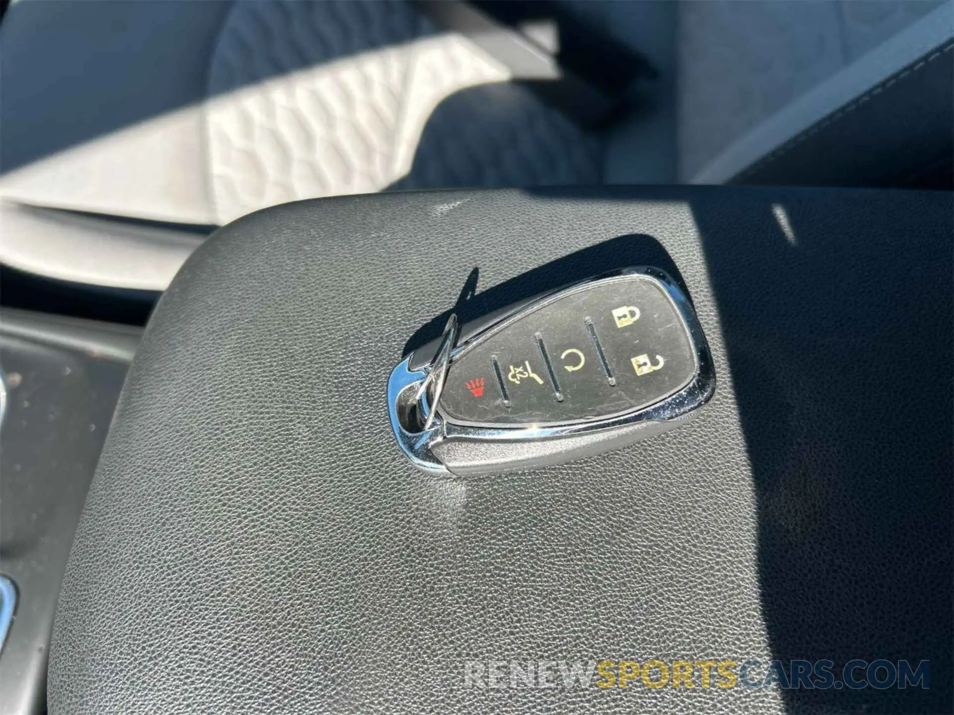 4 Фотография поврежденного автомобиля 3GNAXKEV4ML389144 CHEVROLET EQUINOX 2021