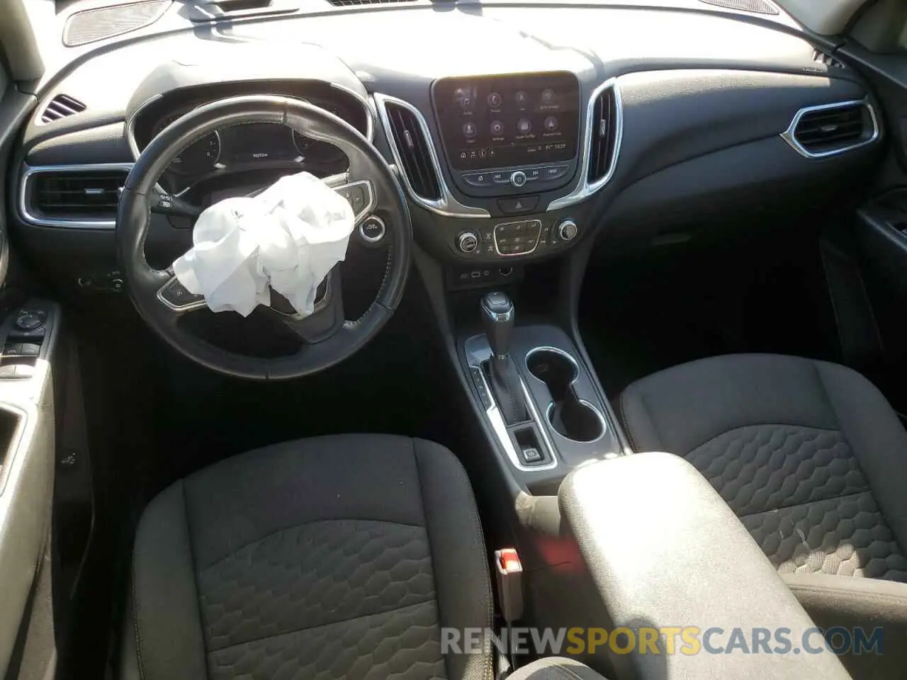 8 Photograph of a damaged car 3GNAXKEV5ML307924 CHEVROLET EQUINOX 2021
