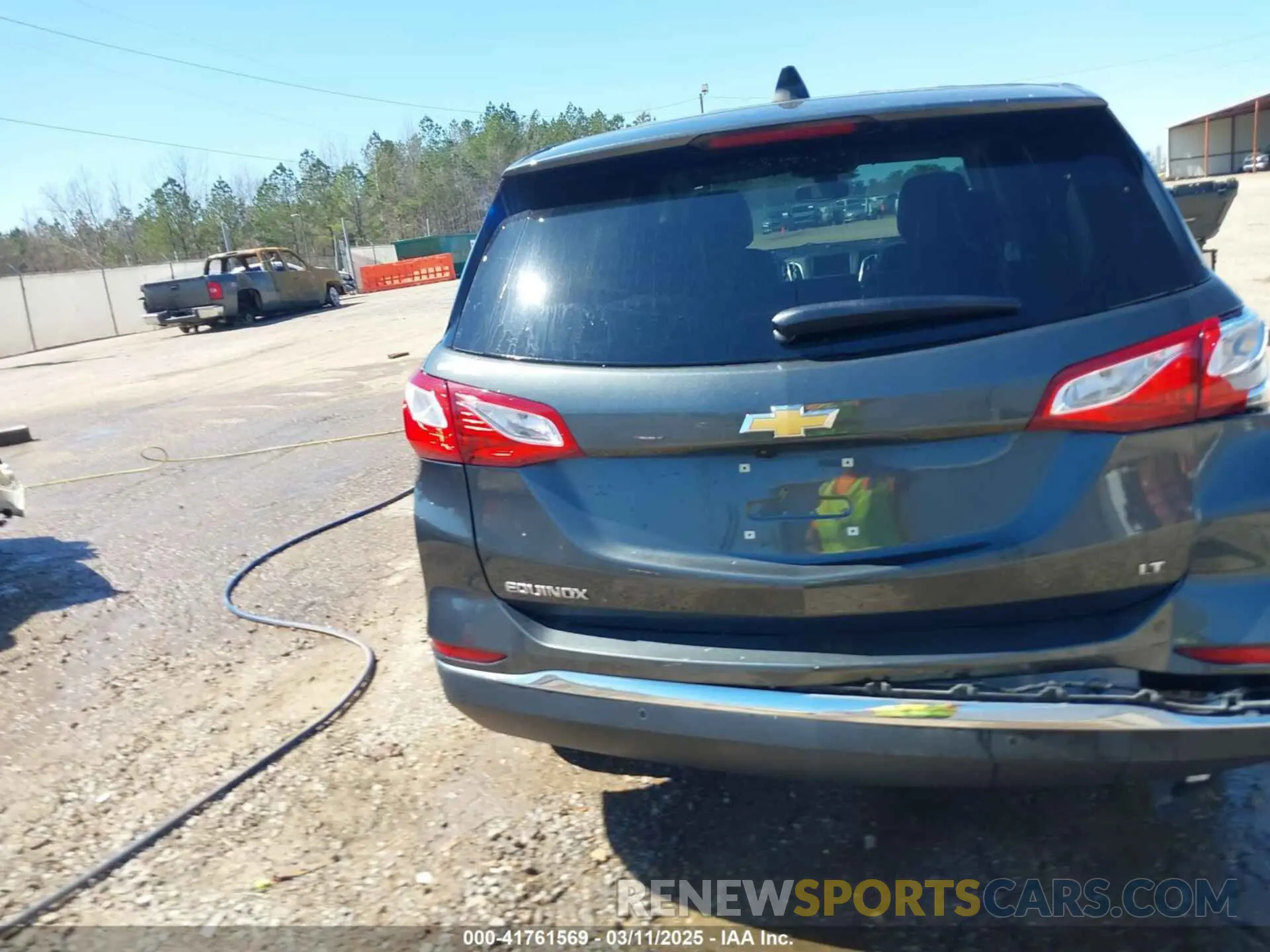 6 Photograph of a damaged car 3GNAXKEV5ML313271 CHEVROLET EQUINOX 2021