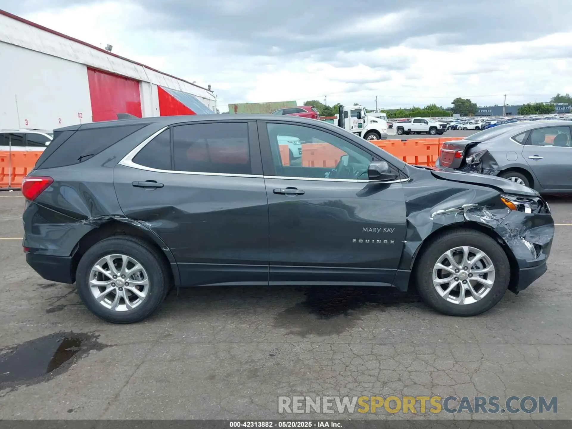 14 Photograph of a damaged car 3GNAXKEV5ML391968 CHEVROLET EQUINOX 2021