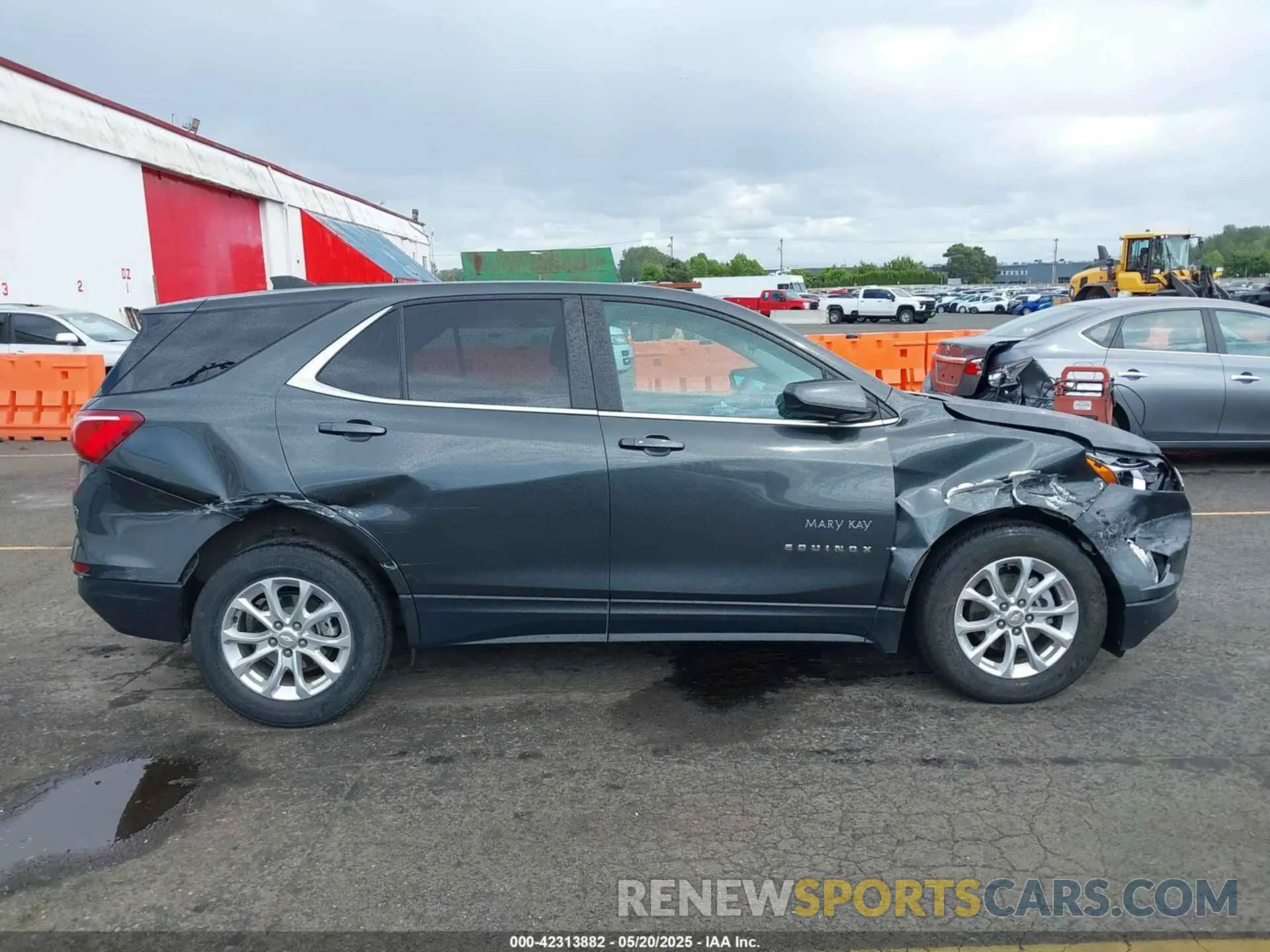 6 Photograph of a damaged car 3GNAXKEV5ML391968 CHEVROLET EQUINOX 2021