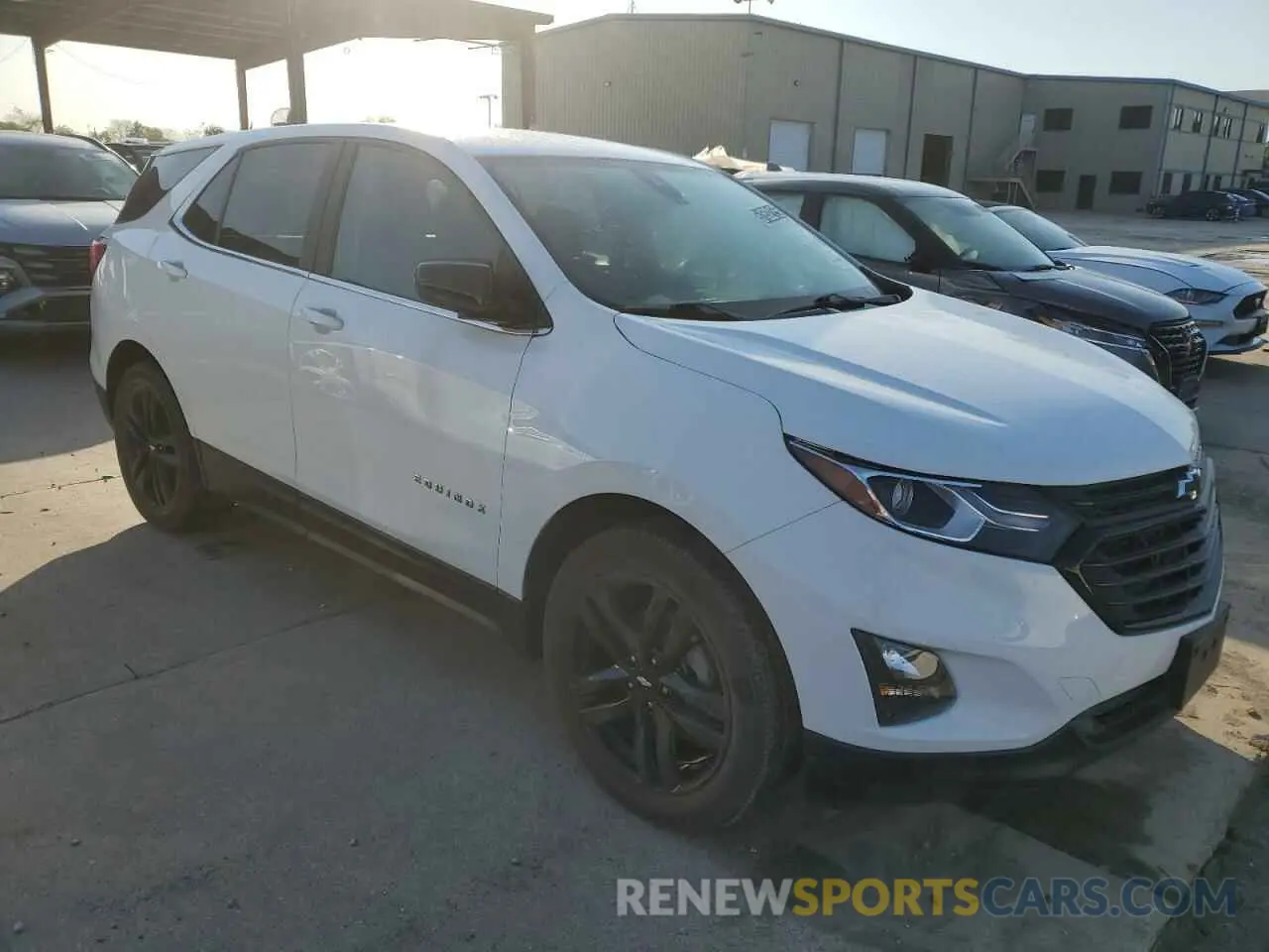 4 Photograph of a damaged car 3GNAXKEV6MS178842 CHEVROLET EQUINOX 2021