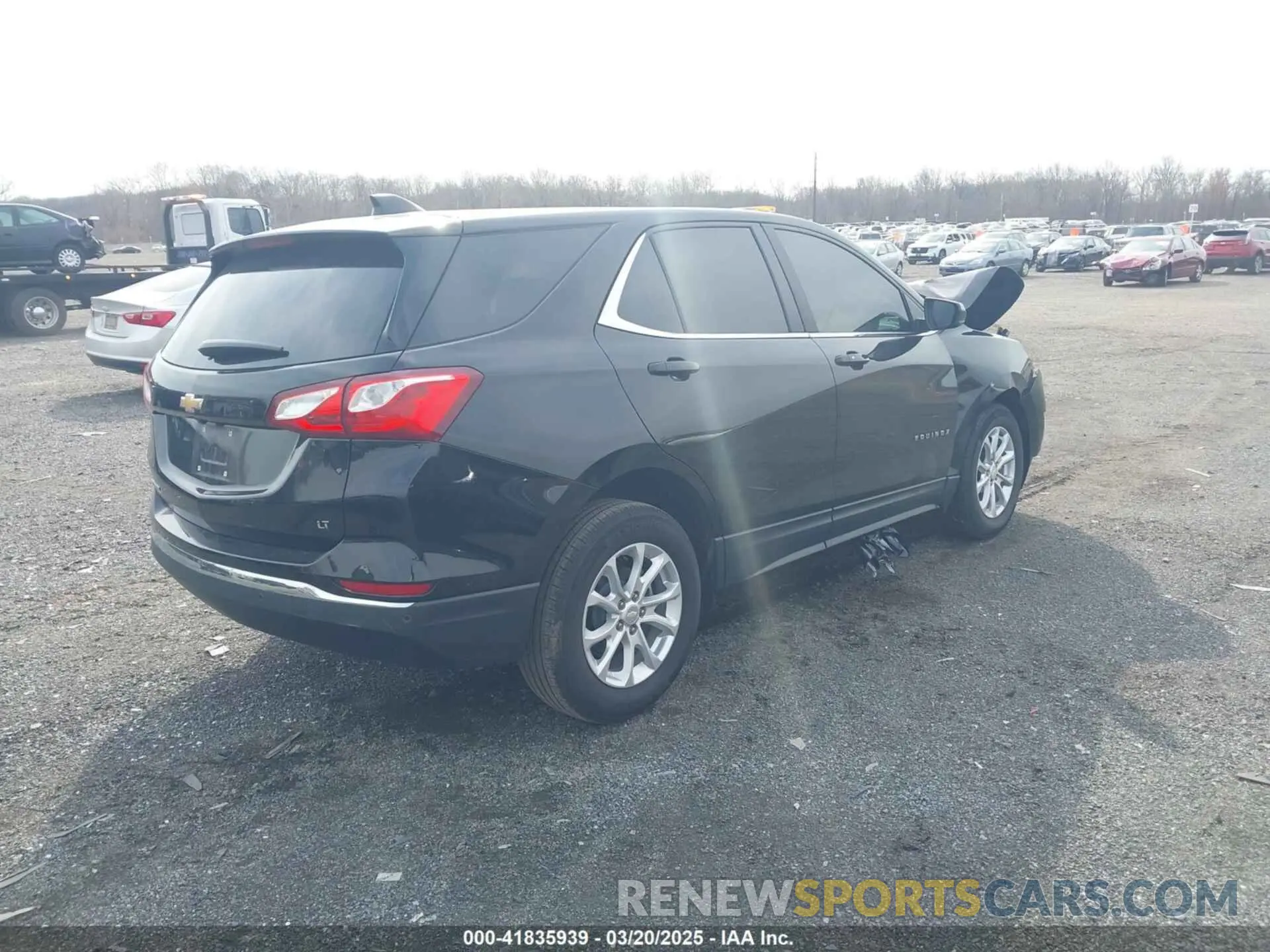 4 Photograph of a damaged car 3GNAXKEV7ML344411 CHEVROLET EQUINOX 2021
