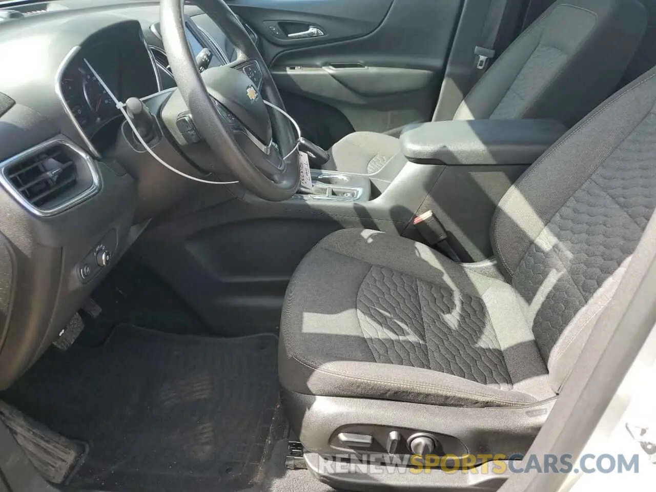 7 Photograph of a damaged car 3GNAXKEV7ML395567 CHEVROLET EQUINOX 2021