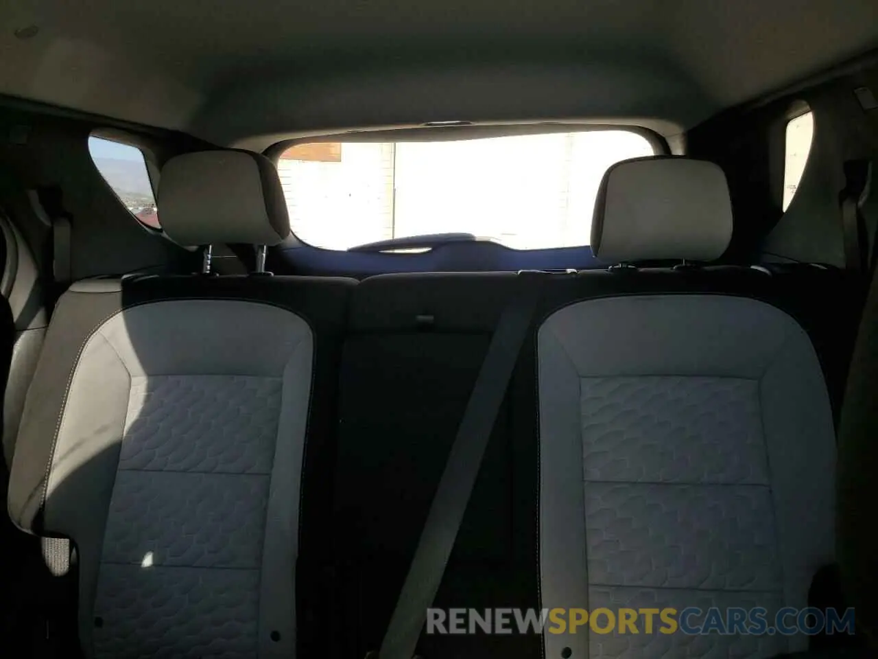 10 Photograph of a damaged car 3GNAXKEV7MS101865 CHEVROLET EQUINOX 2021
