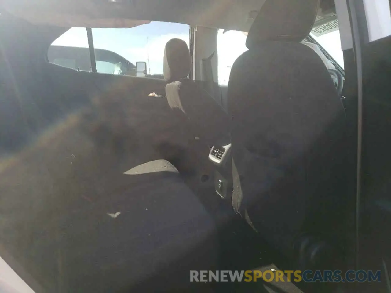 11 Photograph of a damaged car 3GNAXKEV7MS129049 CHEVROLET EQUINOX 2021