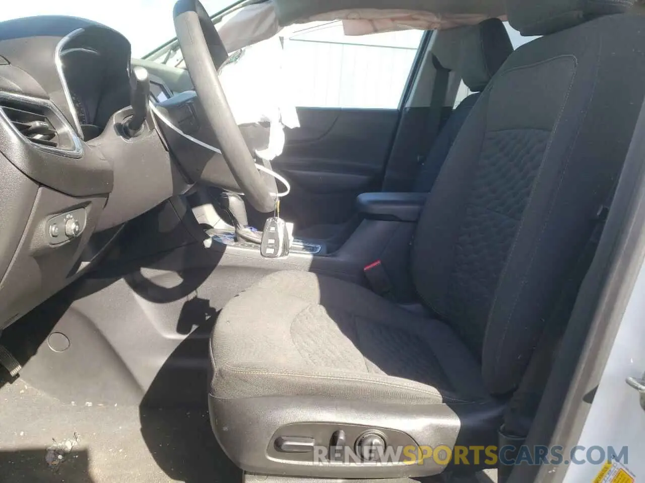 7 Photograph of a damaged car 3GNAXKEV7MS129049 CHEVROLET EQUINOX 2021