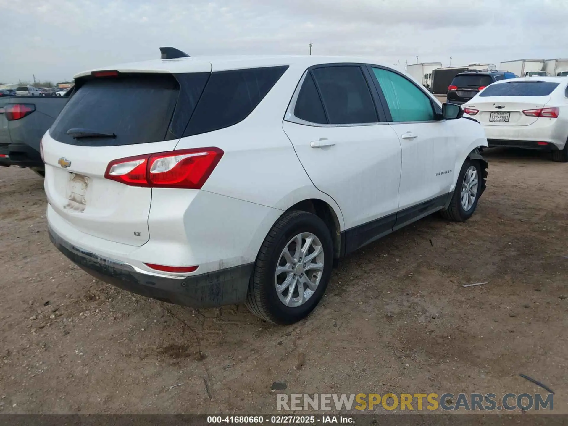 4 Photograph of a damaged car 3GNAXKEV8MS121879 CHEVROLET EQUINOX 2021