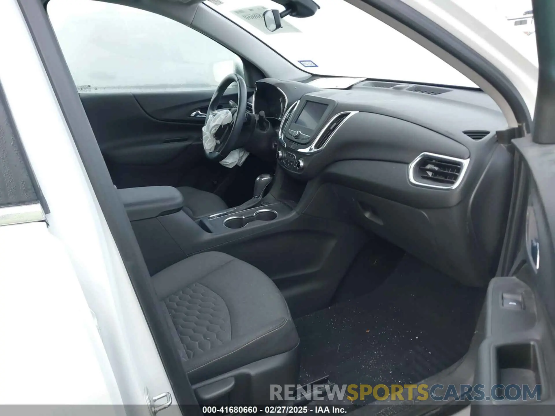 5 Photograph of a damaged car 3GNAXKEV8MS121879 CHEVROLET EQUINOX 2021