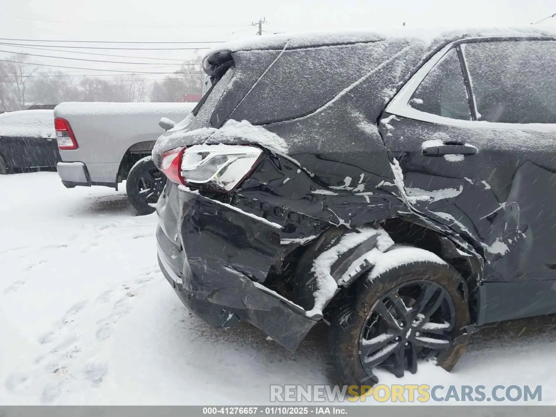 17 Фотография поврежденного автомобиля 3GNAXKEVXML398432 CHEVROLET EQUINOX 2021