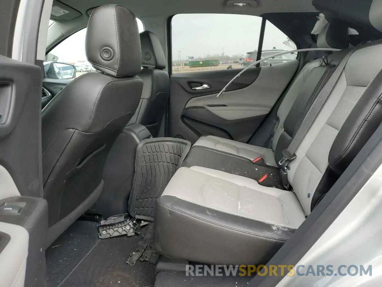 12 Photograph of a damaged car 3GNAXNEV1MS122390 CHEVROLET EQUINOX 2021