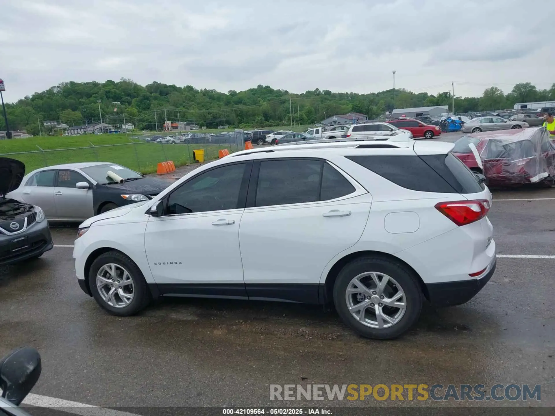 14 Фотография поврежденного автомобиля 3GNAXNEV5MS160043 CHEVROLET EQUINOX 2021