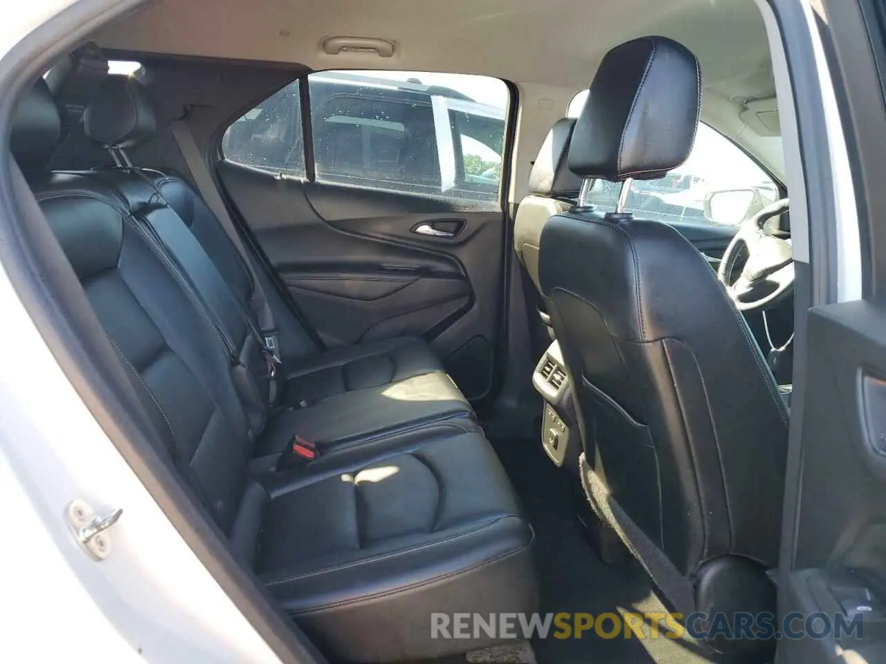 11 Photograph of a damaged car 3GNAXNEV7MS173523 CHEVROLET EQUINOX 2021